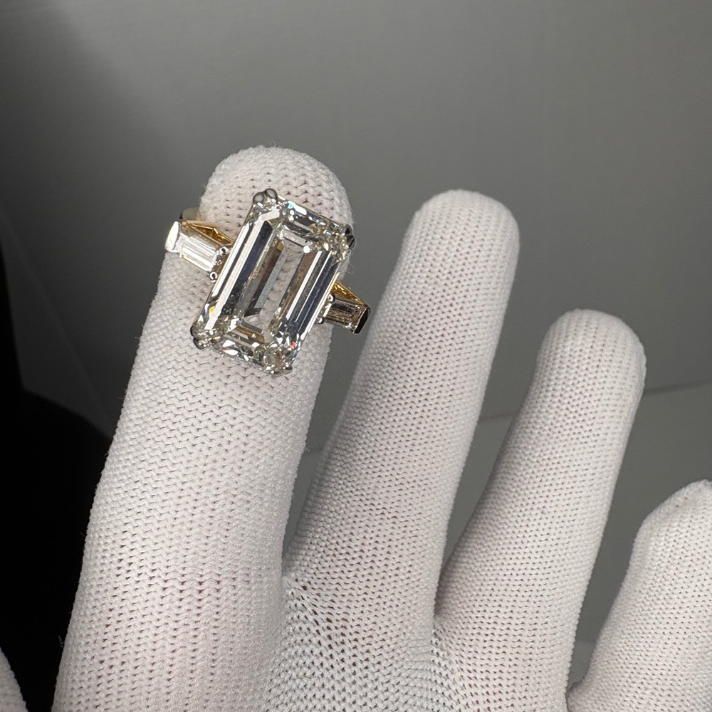 10.04ct Emerald Cut Lab Grown Diamond Ring – IGI Certified – Size 6.5 18k White - Picture 11 of 16